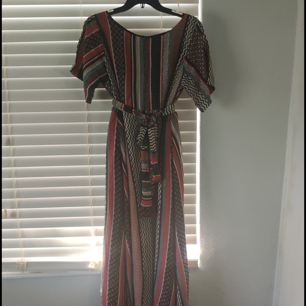 Maxi dress with pockets